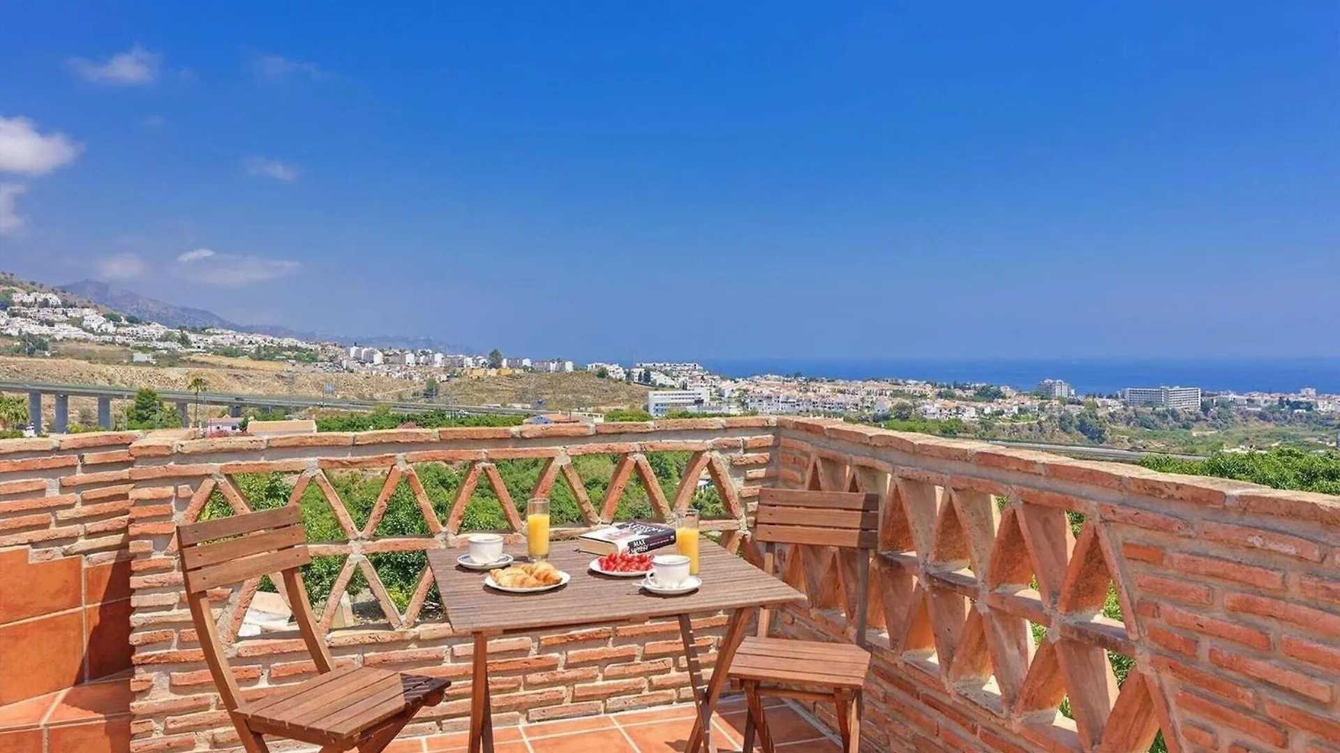 Ferienhaus Mit Privatpool Fuer 6 Personen Ca 140 Qm In Nerja, Andalusien Costa Del Sol 0*, Nerja Spain