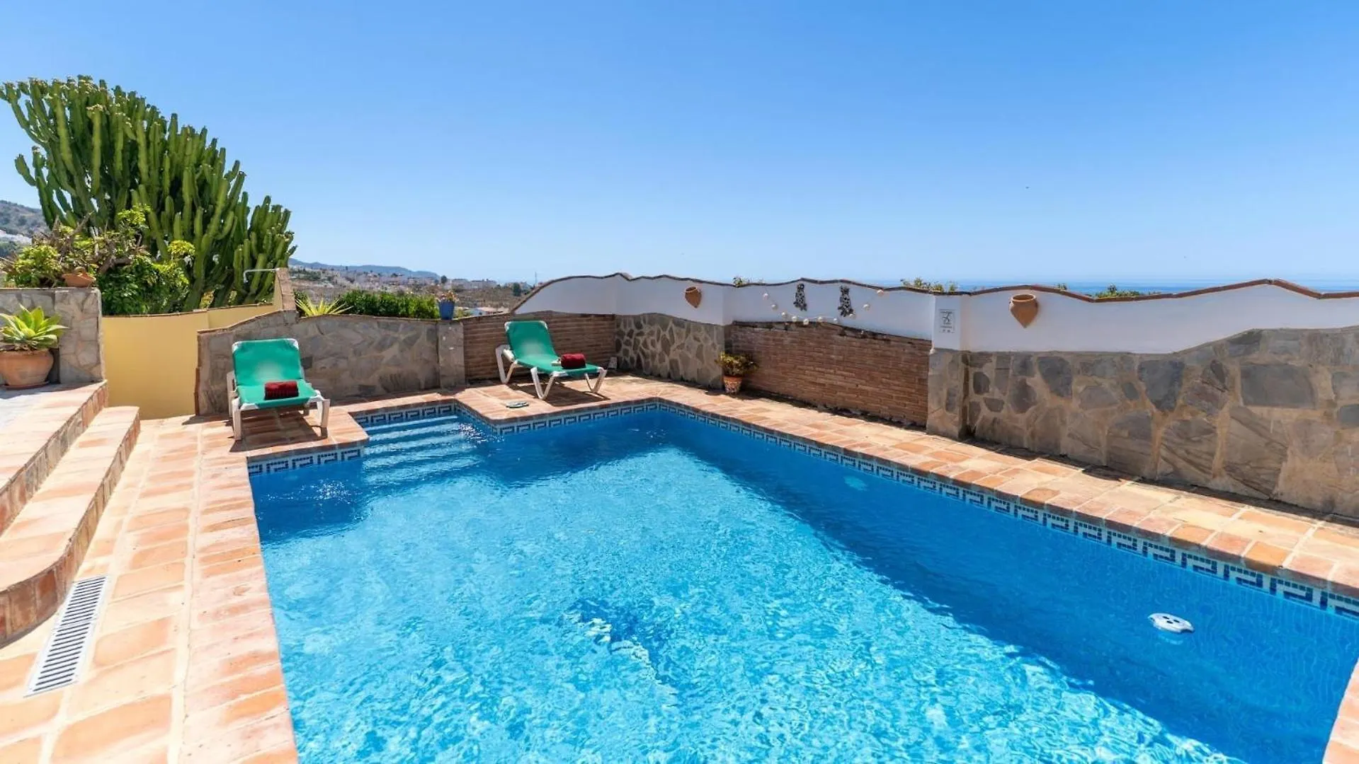 Ferienhaus Mit Privatpool Fuer 6 Personen Ca 140 Qm In Nerja, Andalusien Costa Del Sol Spain