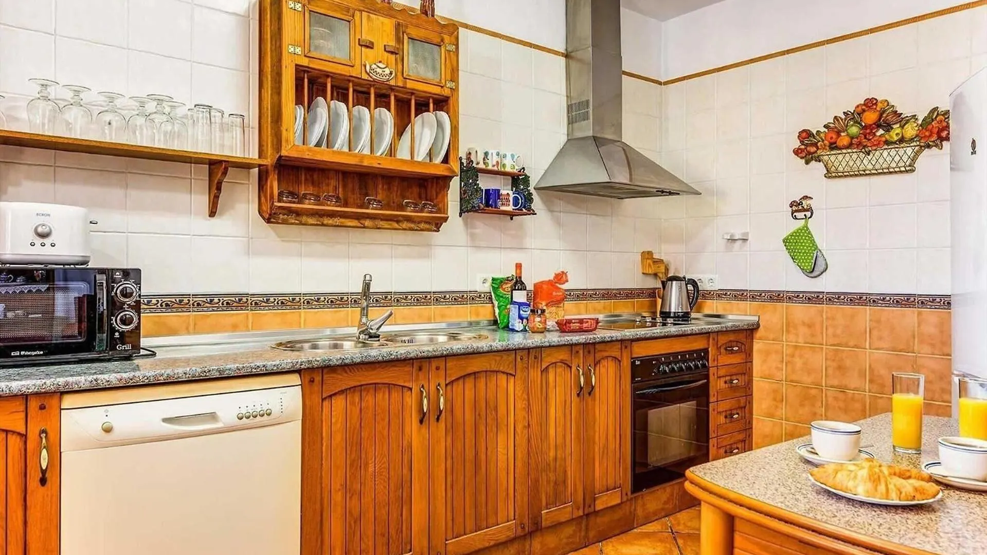 Ferienhaus Mit Privatpool Fuer 6 Personen Ca 140 Qm In Nerja, Andalusien Costa Del Sol 0*, Nerja